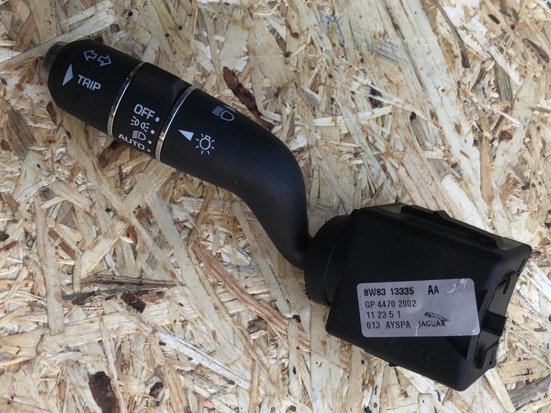 переключатель поворотов Jaguar XF X250 2010, 5.0 л., 508PS, бензин, АКПП, седан, C2D53495, C2Z5018, 8W83-13335AA - фото №1