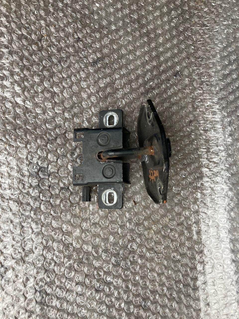 замок капота Jaguar XF X250 2010, 5.0 л., 508PS, бензин, АКПП, седан, C2Z11373, 8X2316700AC - фото №1