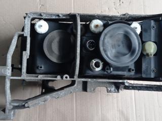 кронштейн крепления фары правый DAF CF-series 1 поколение 2009, 12.9 л., MX 300, дизель, АКПП, красный, правый руль, 1372802