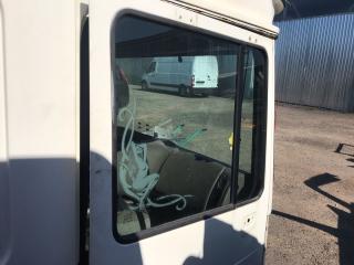 дверь передняя правая DAF XF 105 1 поколение 2007, 12.9 л., MX 300, дизель, АКПП