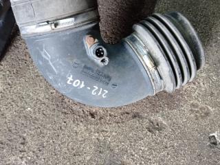 патрубок воздушного фильтра Mercedes-Benz Actros 2 поколение (MP2) 2006, A9425282507, A9425282707