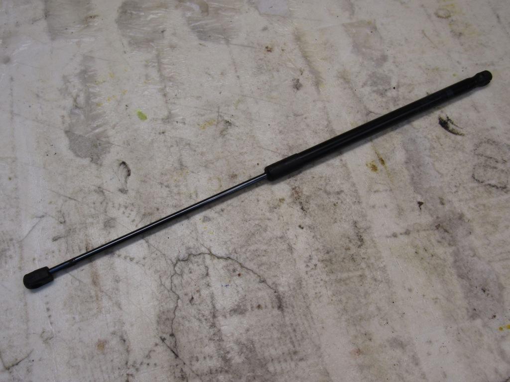 амортизатор капота Mercedes-Benz M-Класс W166 2015, 1669802464 - фото №1