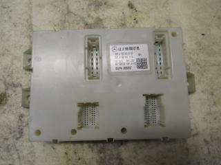 блок предохранителей Mercedes-Benz M-Класс W166 2015, 1669000705