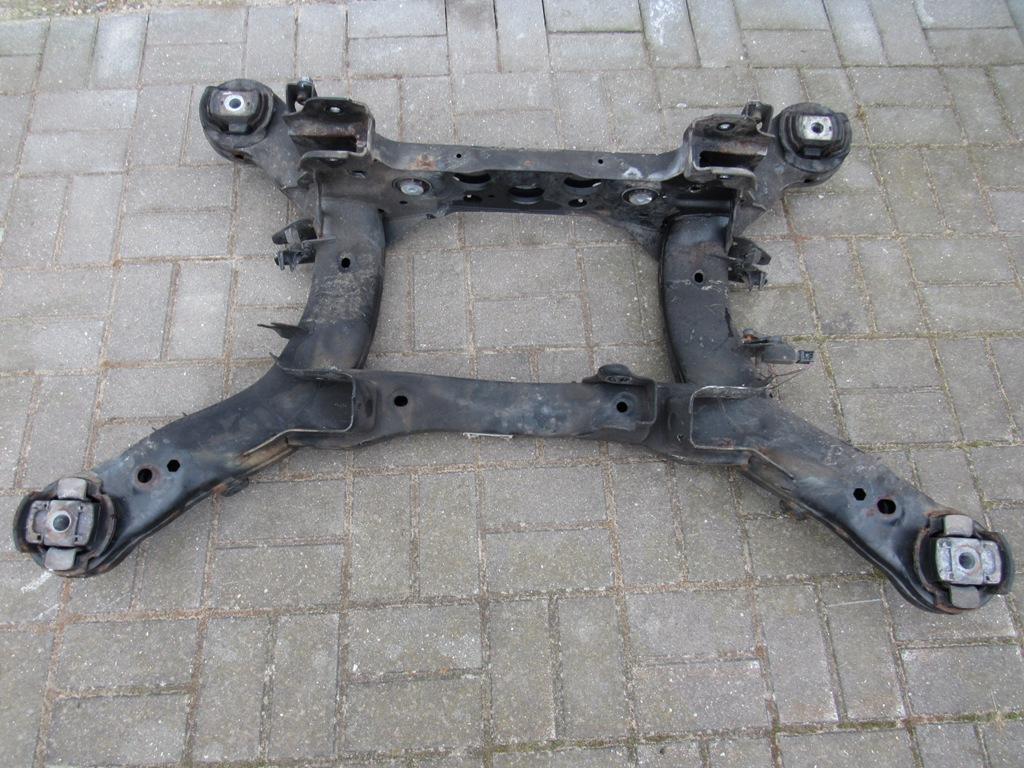 балка подвески задняя Mercedes-Benz M-Класс W166 2015 - фото №1