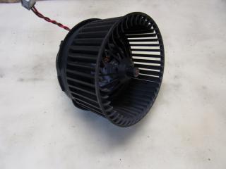 моторчик печки Ford Kuga 2 поколение [рестайлинг] 2017, 1.5 л., бензин, AV6N-18456-AA