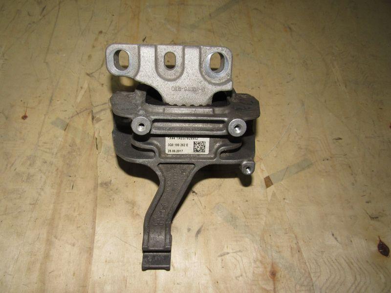 подушка крепления двигателя Skoda Kodiaq 1 поколение 2020, 2.0 л., бензин, 3Q0199262E - фото №1