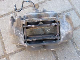 суппорт передний левый Toyota Land Cruiser Prado J150 [2-й рестайлинг] 2020, 2.8 л., дизель