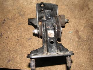 подушка крепления КПП Lexus NX 1 поколение [рестайлинг] 2020