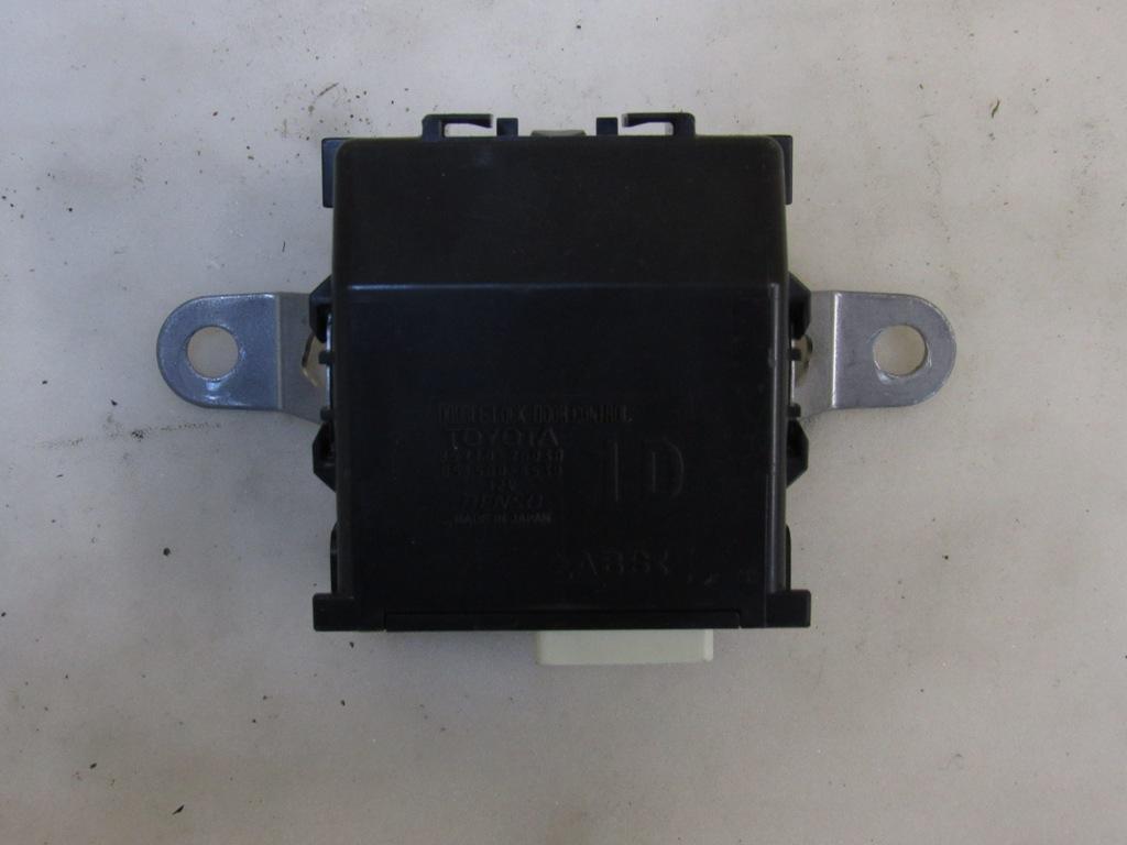 блок управления крышкой багажника Lexus UX 1 поколение 2020, 2.0 л., гибрид, 85970-76030 - фото №1