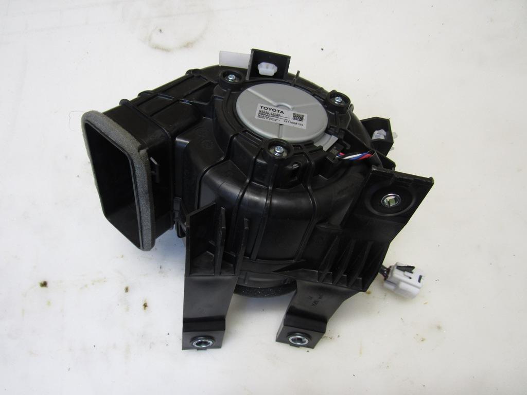 вентилятор охлаждения отсека электроники Lexus UX 1 поколение 2020, G9230-47080 - фото №1