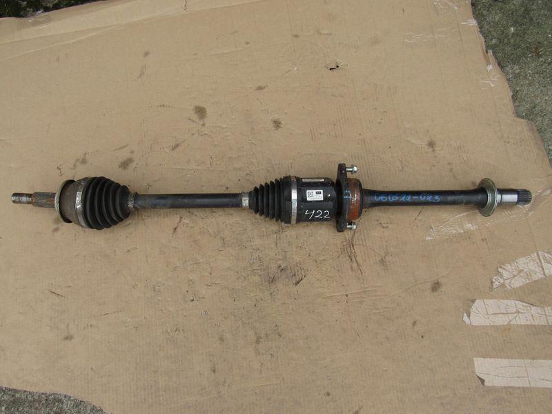 полуось передняя правая (приводной вал, ШРУС) Toyota RAV4 5 поколение (XA50) 2020, 2.5 л., гибрид, АКПП - фото №1