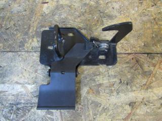 захватный крюк капота Audi Q7 4L [рестайлинг] 2012, 4L0823480A