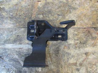 захватный крюк капота Volkswagen Transporter T5 2005, 7H0823480A