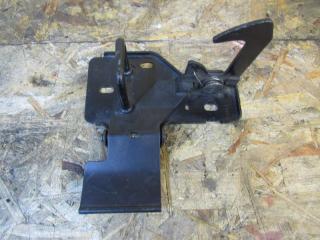 захватный крюк капота Audi Q7 4L [рестайлинг] 2012, 4L0823480A