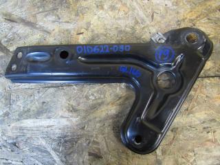 кронштейн передней панели (телевизора) Mercedes-Benz GL-Класс X166 2013, 1643310940