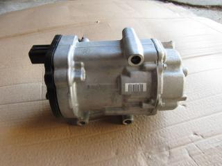 компрессор кондиционера Toyota RAV4 5 поколение (XA50) 2019, 2.5 л., гибрид, 04240-1100