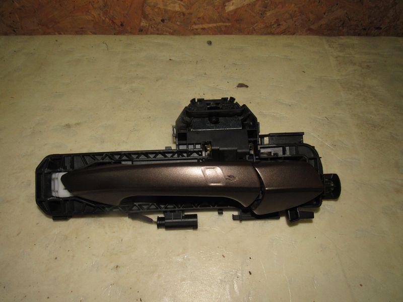 ручка наружная Mercedes-Benz GL-Класс X166 2012, 3.0 л., OM 642.826, дизель, 2047602434 - фото №1