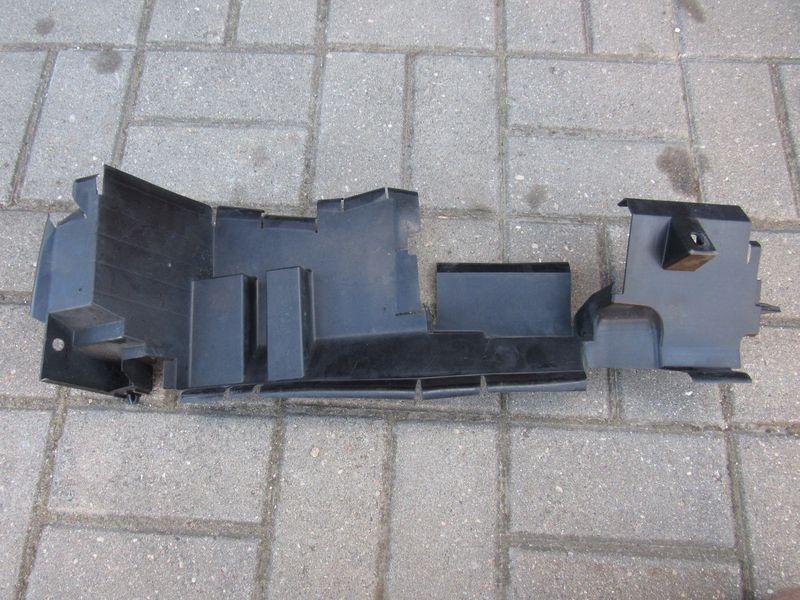 воздуховод (дефлектор) радиатора Toyota RAV4 5 поколение (XA50) 2019, 16595-25110 - фото №1