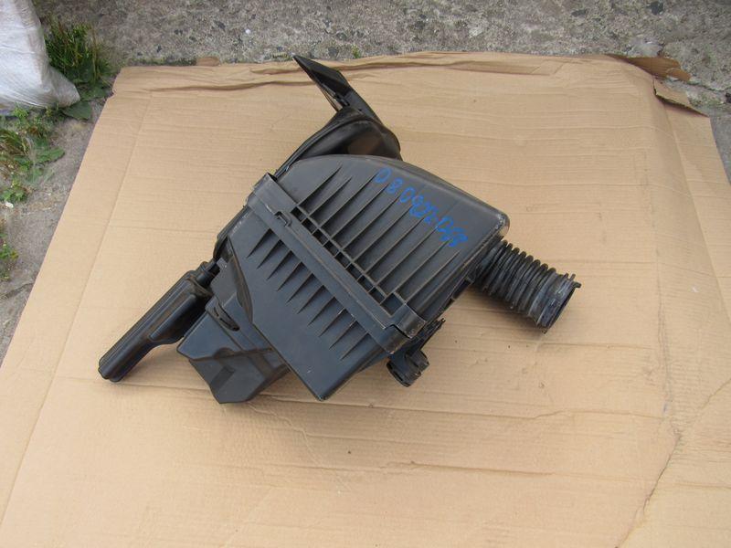 корпус воздушного фильтра Mazda CX-5 1 поколение 2014, 2.0 л., дизель, SH0113201, SH01133AY - фото №1