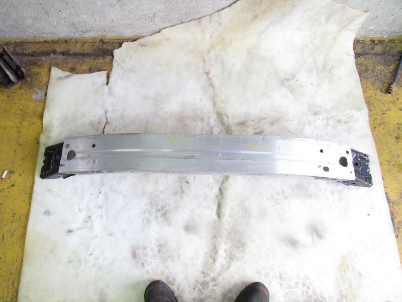 усилитель бампера переднего Toyota RAV4 5 поколение (XA50) 2019 - фото №1