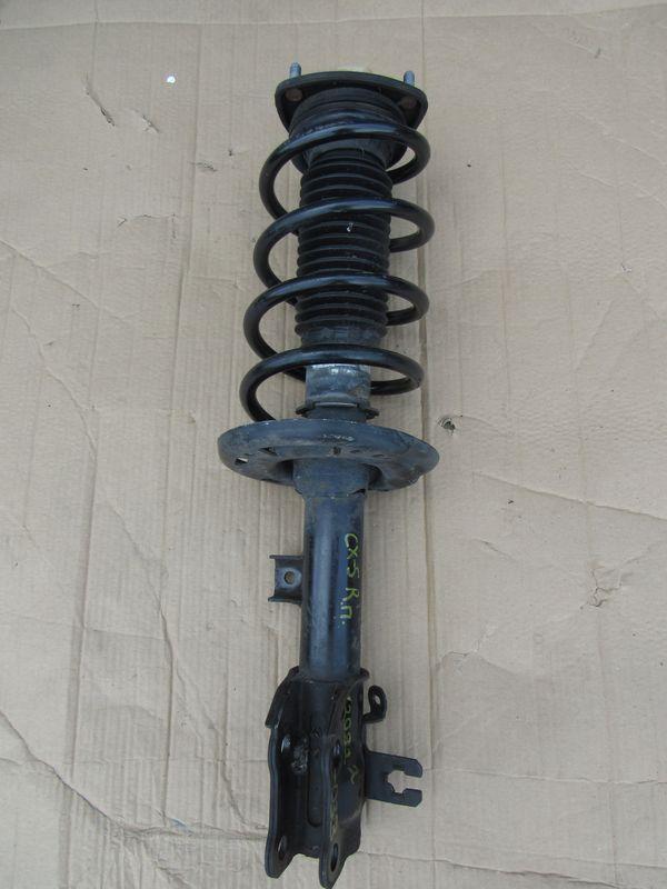 стойка передняя правая Mazda CX-5 1 поколение 2014, 2.0 л., дизель - фото №1