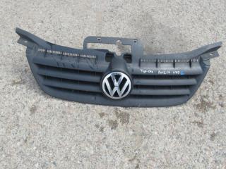 решетка радиатора Volkswagen Touran 1 поколение 2004, 1.6 л., бензин, АКПП, минивэн