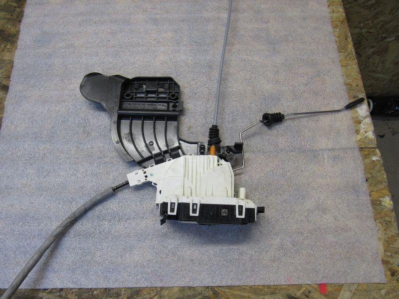 замок двери задней левой Mercedes-Benz M-Класс W166 2013, 2047302735 - фото №1