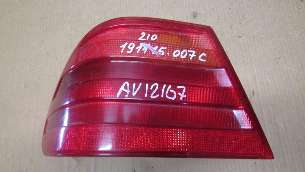 фонарь задний левый Mercedes-Benz E-Класс W210/S210 1996, 2.0 л., M 111.942, бензин, АКПП, седан - фото №1