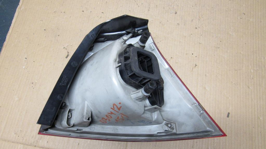 фонарь задний левый Volkswagen Golf 5 поколение 2008, 1.4 л., BUD, бензин, АКПП, хетчбэк 5 дв. - фото №1