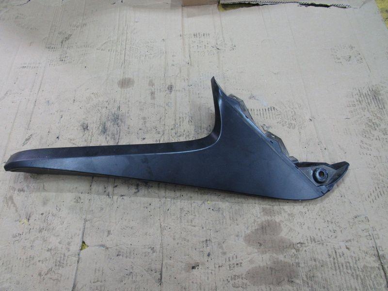 молдинг (накладка кузовная) Toyota RAV4 5 поколение (XA50) 2020, 76815-42020 - фото №1