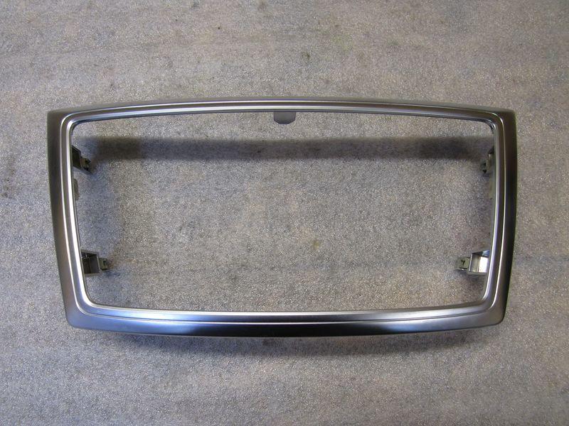 рамка под магнитолу Mercedes-Benz M-Класс W166 2013, 3.0 л., дизель, 1666800317 - фото №1