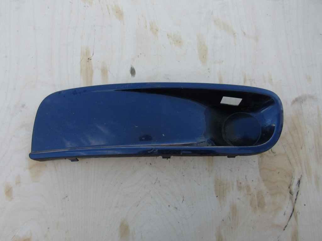 заглушка (решетка) в бампер Volkswagen Multivan T5 2003, 1.9 л., AXC, дизель, АКПП, минивэн, 7H5807489 - фото №1