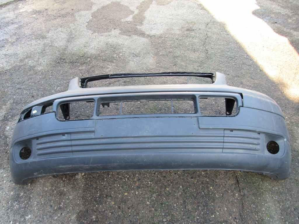 бампер передний Volkswagen Transporter T5 2003, 1.9 л., AXC, дизель, АКПП - фото №1