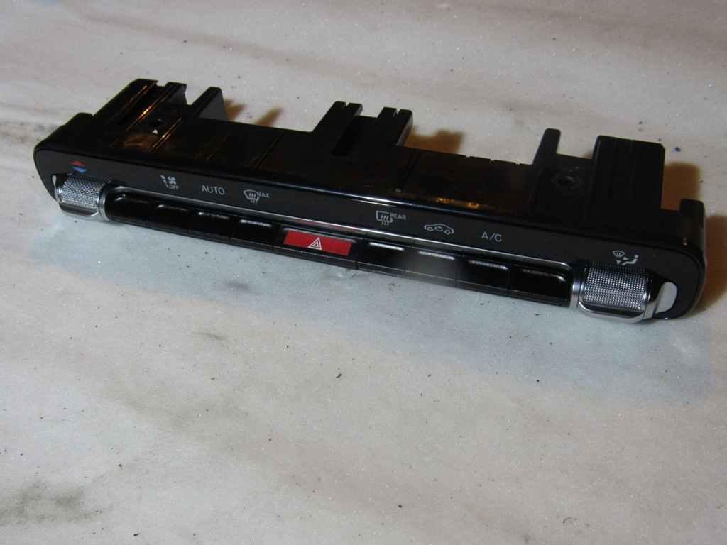 блок управления печки / климат-контроля Mercedes-Benz A-Класс W177/V177 2018, 1.3 л., бензин, АКПП, хетчбэк 5 дв., 2479053202 - фото №1