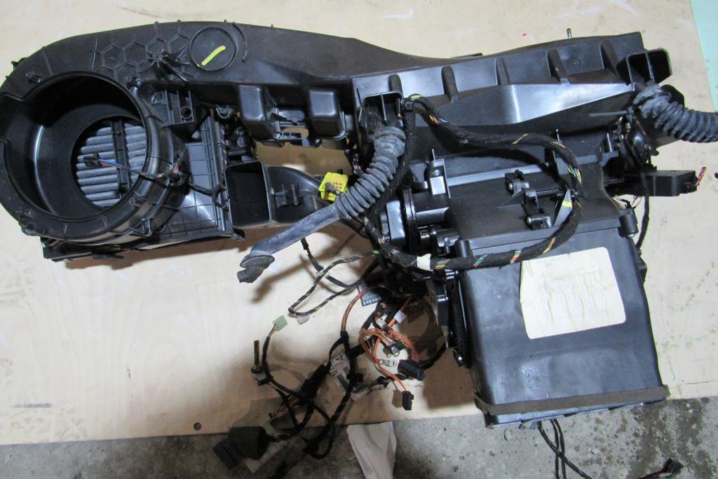 отопитель в сборе (печка) Mercedes-Benz M-Класс W164 2008, 3.0 л., OM 642.940, дизель, внедорожник 5 дв., 2515405935 - фото №1