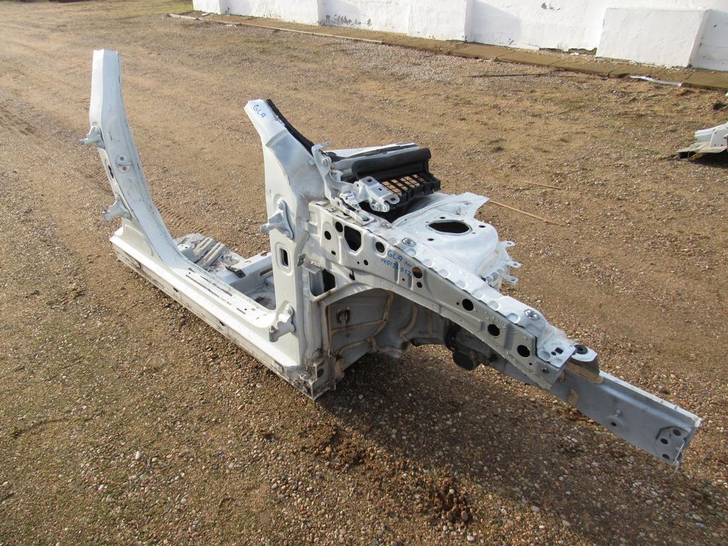 четверть передняя правая Mercedes-Benz GLA-Класс X156 2013, 2.1 л., OM 651.930, дизель, внедорожник 5 дв. - фото №1