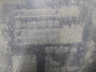 клык бампера задний правый Mercedes-Benz Sprinter 2 поколение (W906) 2011, 2.1 л., дизель, 9068802371