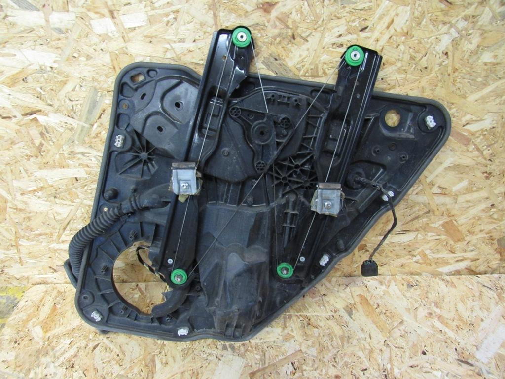 стеклоподъемник задний левый Volkswagen Touareg 2 поколение 2011, 3.0 л., дизель, внедорожник 5 дв., 7P6839755A - фото №1