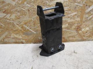 кронштейн переднего бампера Mercedes-Benz S-Класс W220 1998, 3.2 л., M 112.944, бензин, седан