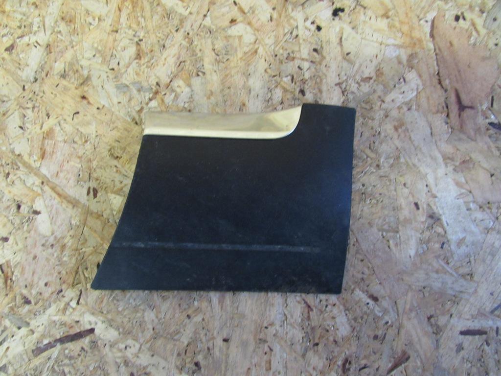 молдинг переднего левого крыла Volkswagen Touareg 1 поколение 2004, 3.0 л., дизель, внедорожник 5 дв., 7L6854960A - фото №1