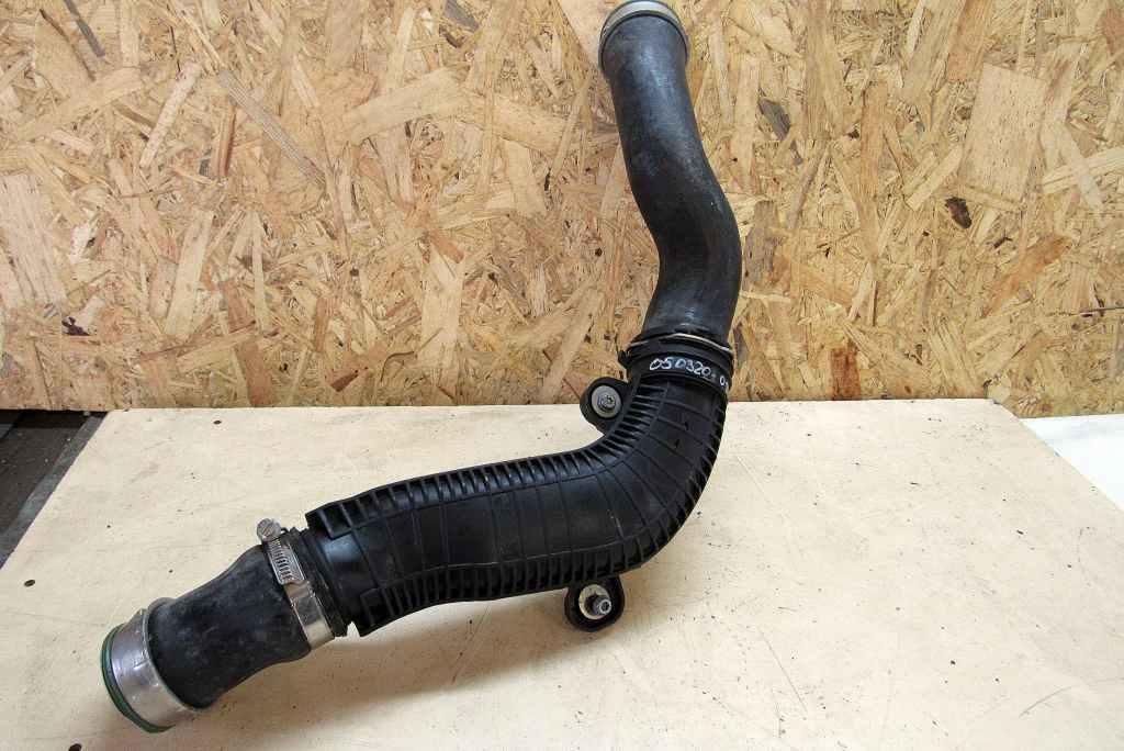 патрубок интеркулера Volkswagen Passat B7 2011, 2.0 л., дизель, седан, 1K0145840R.5N0145832D.1K0145828F - фото №1