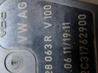 заслонка дроссельная Audi A4 B8/8K 2008, 2.0 л., дизель, седан, 03L128063R