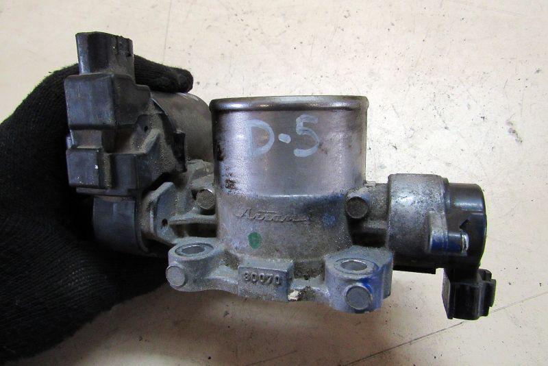 заслонка дроссельная Toyota RAV4 2 поколение (XA20) 2002, 2.0 л., 1AZ-FE, бензин, внедорожник 5 дв., 192300-2010 - фото №1