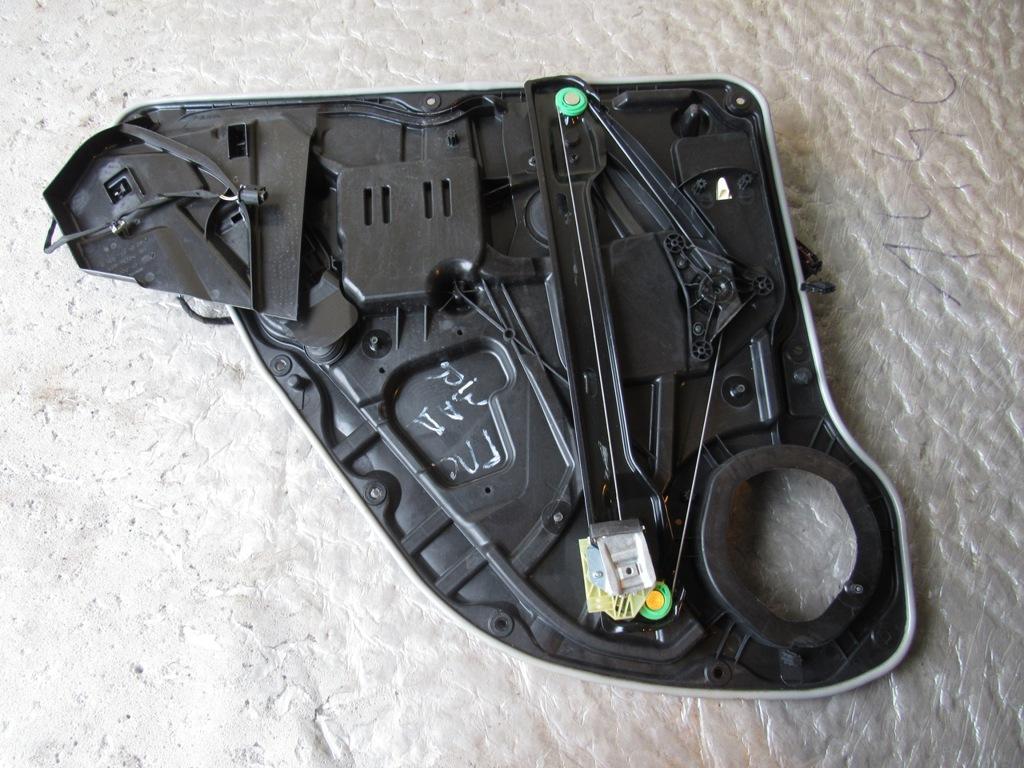 стеклоподъемник задний правый Mercedes-Benz GLS-Класс X166 2016, 3.0 л., OM 642.826, дизель, внедорожник 5 дв. - фото №1