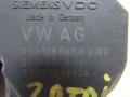 заслонка дроссельная Volkswagen Passat B6 2005, 1.9 л., дизель, седан, 03G128063G - фото №2