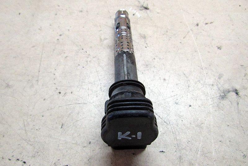 катушка зажигания Volkswagen Golf Plus 1 поколение 2005, 2.0 л., бензин, хетчбэк 5 дв., 06F905115C - фото №1