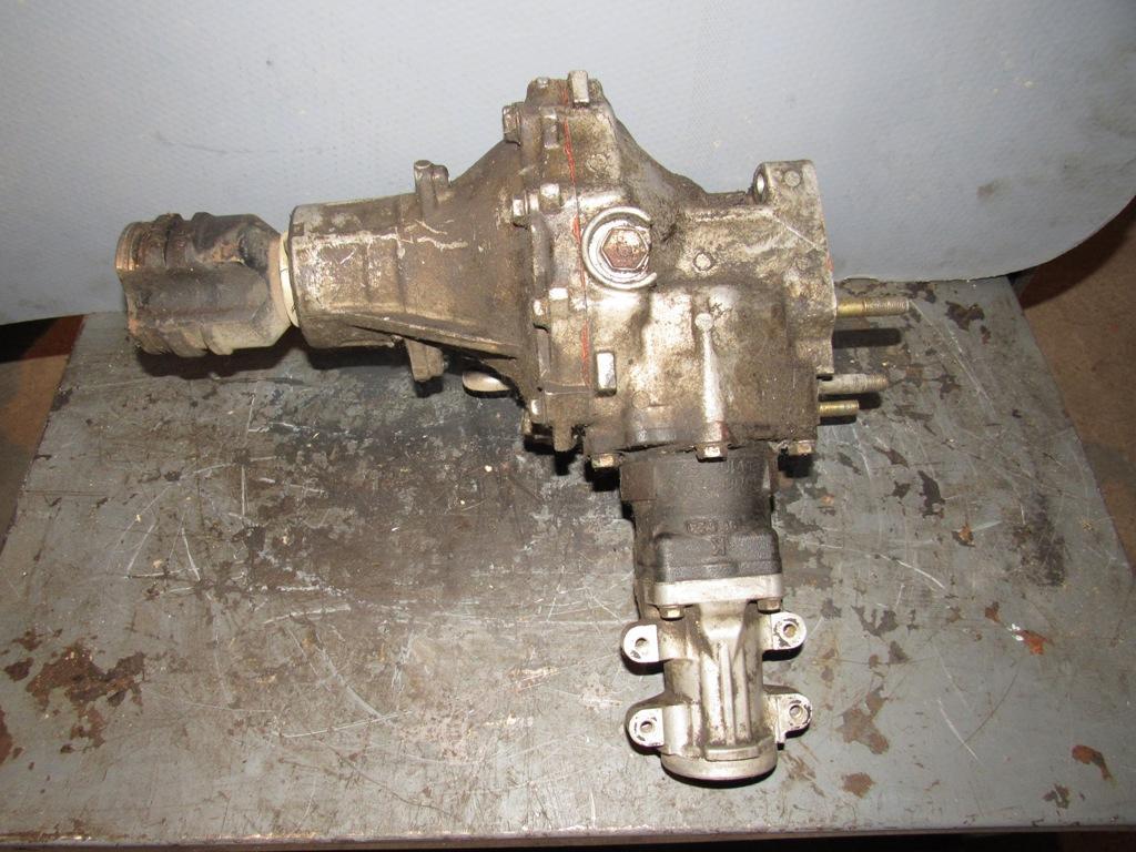 раздаточная коробка Toyota RAV4 2 поколение (XA20) 2000, 2.0 л., 1AZ-FE, бензин, внедорожник 5 дв. - фото №1