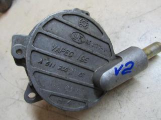 насос вакуумный Mercedes-Benz E-Класс W210/S210 [рестайлинг] 1999, 2.2 л., OM 611.961, дизель, седан, A6112300065