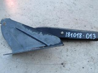 петля капота правая Volkswagen Amarok 1 поколение 2010, 2.0 л., CDCA, дизель, пикап, 2H0823302