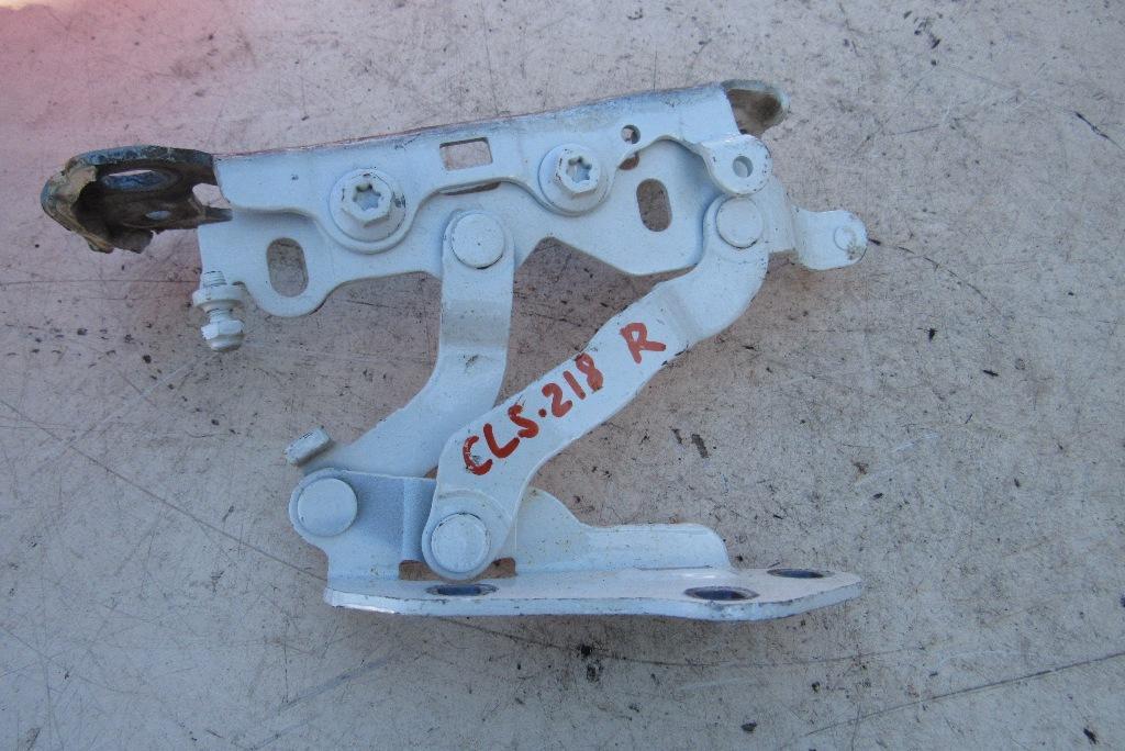 петля капота правая Mercedes-Benz CLS-Класс C218/X218 2011, 3.5 л., M 276.952, бензин, купе - фото №1